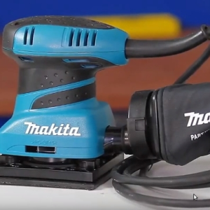 Máy chà nhám rung Makita BO4565