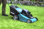 Máy cắt cỏ dùng pin Makita DLM431PT2