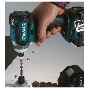Máy vặn vít dùng pin Makita DTD152RME (kèm 2 pin 4.0   sạc nhanh)