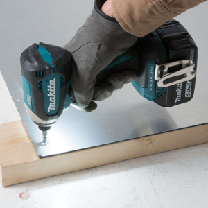 Máy vặn vít dùng pin Makita DTD153RFE (kèm 2 pin 3.0AH   sạc nhanh)