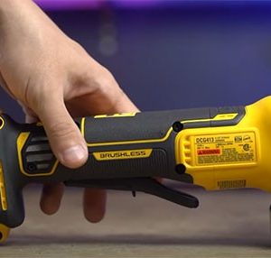 Máy khoan động lực Makita HR2300