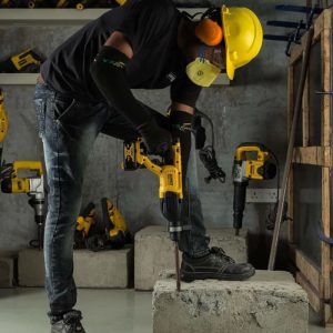 Máy khoan cầm tay Dewalt DCH133M1 18V-BL 3 chức năng