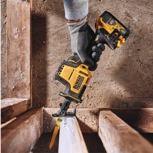 Máy cưa cầm tay Dewalt DCS369D1 20V max