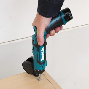 Máy khoan và vặn vít dùng pin Makita DF012DZ (7.2V) (Không kèm pin, sạc)