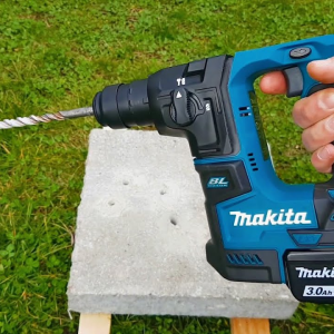 Máy khoan động lực dùng pin Makita DHR171Z (không kèm pin sạc)