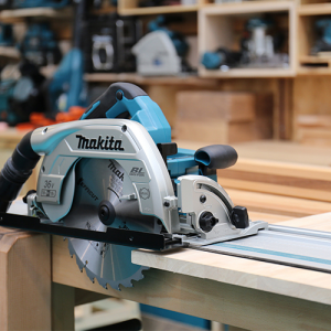 Máy cưa đĩa dùng pin Makita DHS900ZU (235mm)