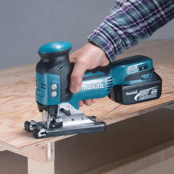 Máy cưa lọng dùng pin Makita DJV181Z (không kèm pin sạc)
