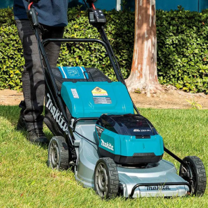 Máy cắt cỏ đẩy dùng pin Makita DLM462Z