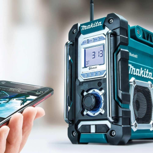 Loa công trường dùng pin Makita c