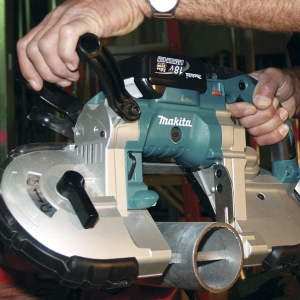 Máy cưa vòng dùng pin Makita DPB180RFE (kèm 2 pin 3.0AH   sạc nhanh)
