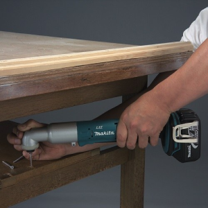 Máy vặn vít góc dùng pin Makita DTL061Z (không kèm pin sạc)