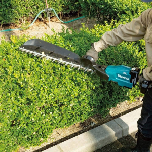 Máy tỉa hàng rào dùng pin Makita DUH754SZ (không kèm pin sạc)