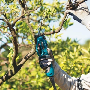 Máy cắt cành dùng pin Makita DUP361RM2
