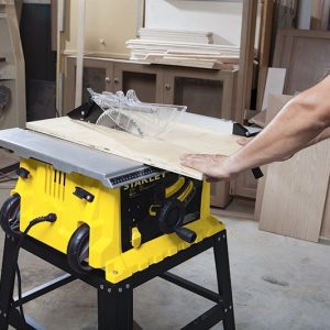 Máy khoan và vặn vít dùng pin Makita DDF485Z