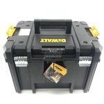Hộp dụng cụ nhựa DeWalt DWST17806