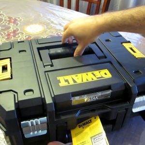 Máy khoan vặn vít dùng pin Makita DF002GZ (40V max) (không kèm pin sạc)