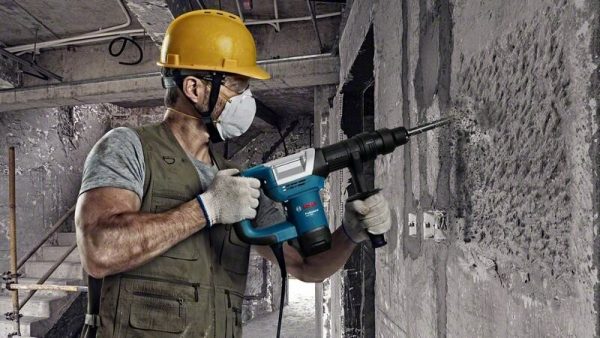 Máy đục bê tông Bosch GSH 500 Max