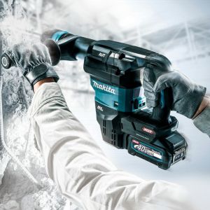 Máy đục bê tông dùng pin Makita HM001GM202