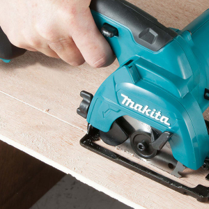 Máy hút bụi dùng pin Makita VC002GLZ (KHÔ)(HEPA/AWS/8L/
