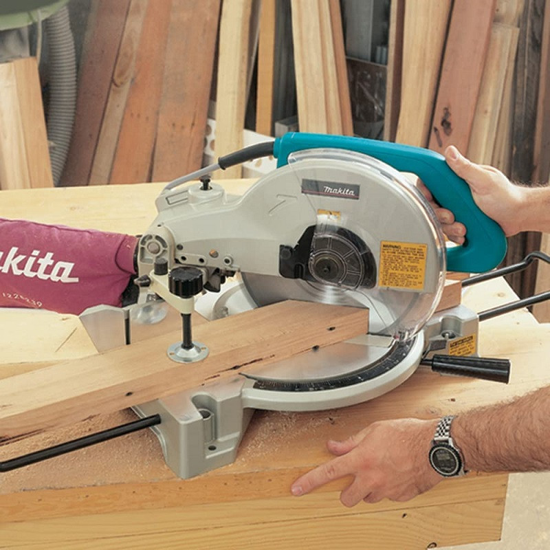 Máy tỉa hàng rào dùng pin 18V Makita DUH606RT (600mm)