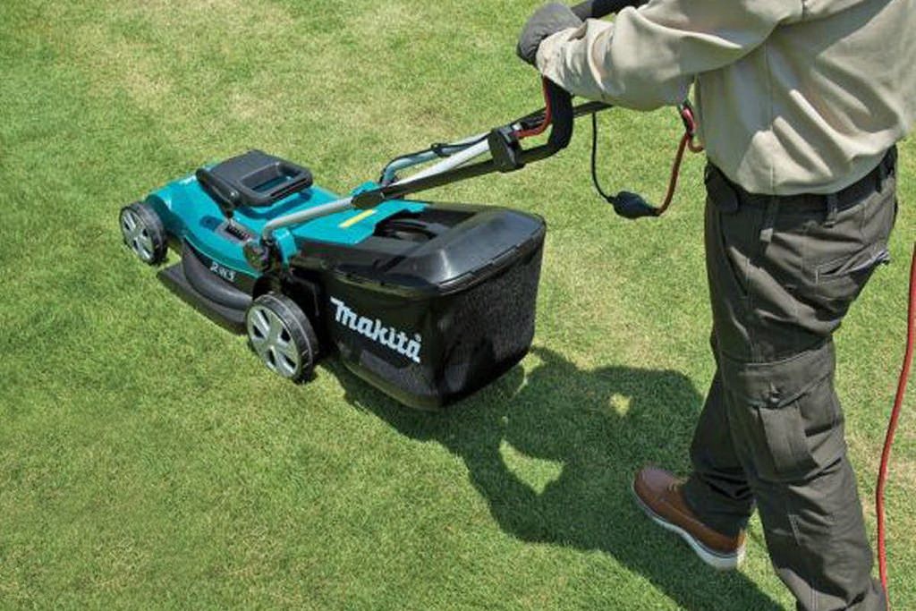 Máy cắt gạch Dewalt DW862 Máy cắt gạch Dewalt DW862