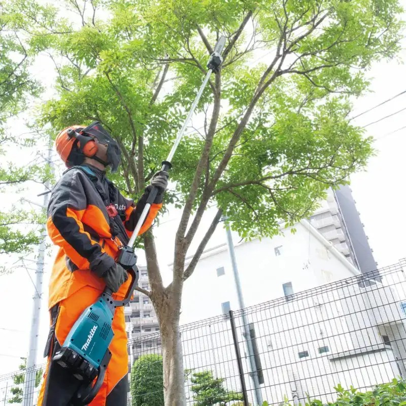 Máy cắt kim loại Makita 4131
