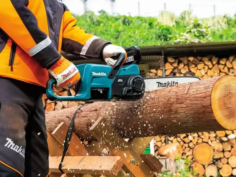 Máy cưa xích dùng pin Makita DUC353Z (không kèm pin sạc) Máy cưa xích dùng pin Makita DUC353Z (không kèm pin sạc)