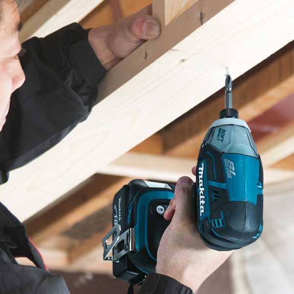 Máy chà nhám rung dùng pin Makita DBO381Z (18V) (Không kèm pin, sạc) Máy chà nhám rung dùng pin Makita DBO381Z (18V) (Không kèm pin, sạc)