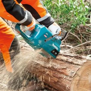 Máy cưa xích dùng pin Makita UC016GZ (400MM/80TXL/ (không kèm pin sạc)