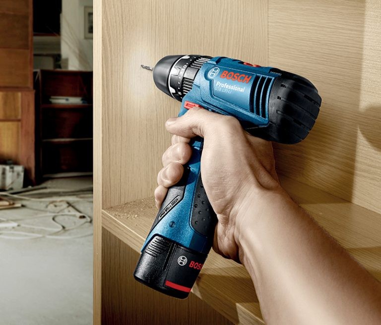 Máy khoan động lực Bosch GSB 18V-90 C (SOLO) MỚI Máy khoan động lực Bosch GSB 18V-90 C (SOLO) MỚI