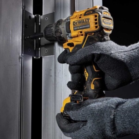 Máy khoan bắt vít dùng pin Dewalt DCD701N