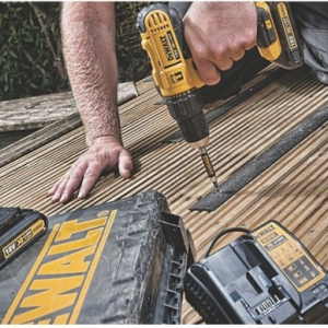 Máy khoan búa chạy pin Dewalt DCD776C2 (18V)