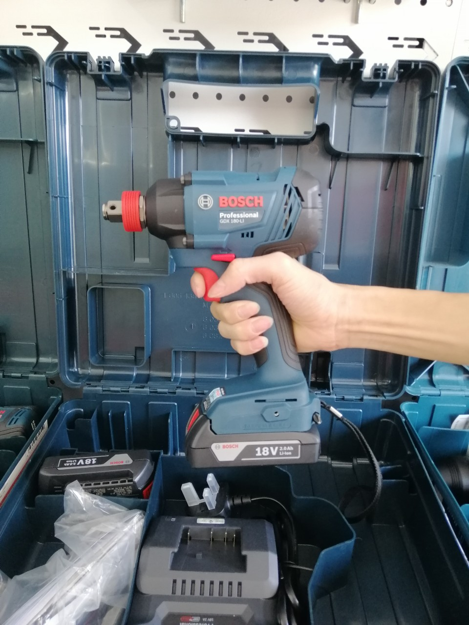 Máy cưa lọng dùng pin Bosch GST 12V-LI (Solo) Máy cưa lọng dùng pin Bosch GST 12V-LI (Solo)
