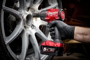 Máy siết bu lông Milwaukee M18 FMTIW12-502X SET (2pin x 5.0Ah, 1 sạc)