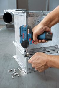 Máy vặn ốc vít động lực dùng pin Bosch GDS 12V-EC