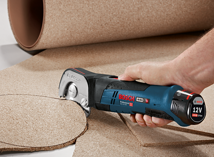 Máy máy cắt đã năng dùng pin Bosch GOP 18V-28 Máy máy cắt đã năng dùng pin Bosch GOP 18V-28