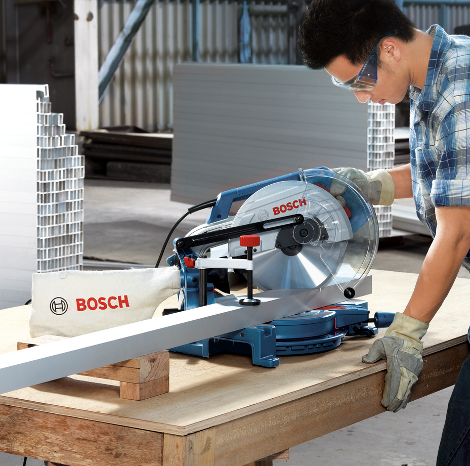 Máy cắt tôn Bosch GSC 2.8 Máy cắt tôn Bosch GSC 2.8
