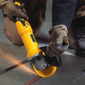 Đèn LED dùng pin Makita ML104 (Không kèm pin, sạc)