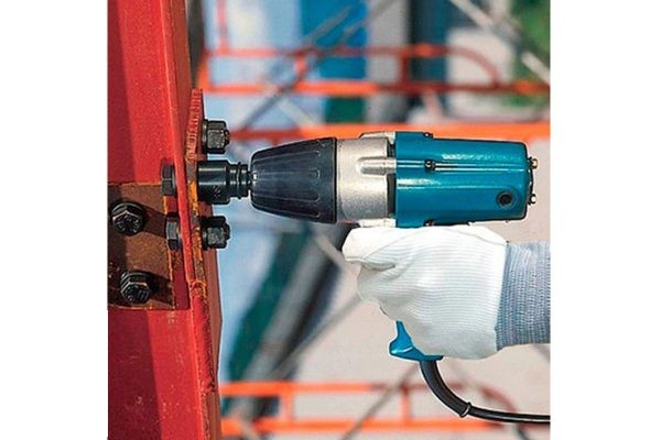 Mũi khoan bê tông 4 đầu cắt Makita E-11324 (SDS-MAX - CHUÔI GÀI 5 RÃNH) (12X340MM) Mũi khoan bê tông 4 đầu cắt Makita E-11324 (SDS-MAX - CHUÔI GÀI 5 RÃNH) (12X340MM)