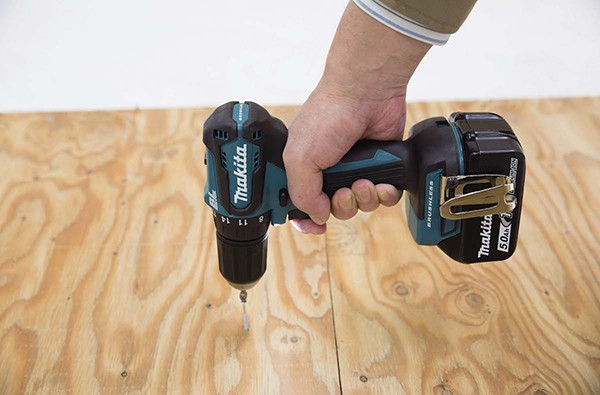Lưỡi cắt sắt efficut Makita E-12918 (180x20x45T) Lưỡi cắt sắt efficut Makita E-12918 (180x20x45T)