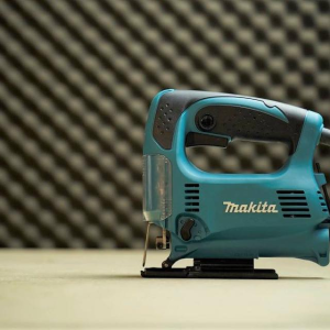 Máy cưa lọng Makita 4328