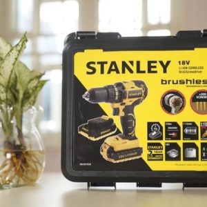 Vali nhựa Stanley BOSTAKS(khóa sắt)