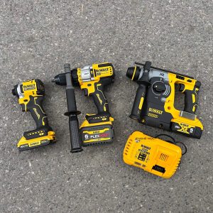 Đèn Dewalt DCL077