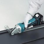 Máy cắt kim loại thẳng dùng pin Makita DJS161RFE (kèm 2 pin 3.0AH + sạc nhanh)