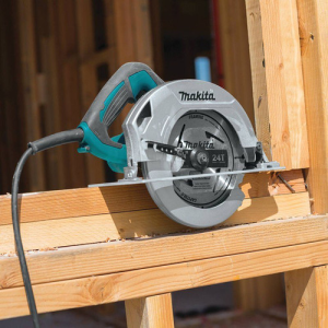 Máy cưa đĩa Makita HS7010