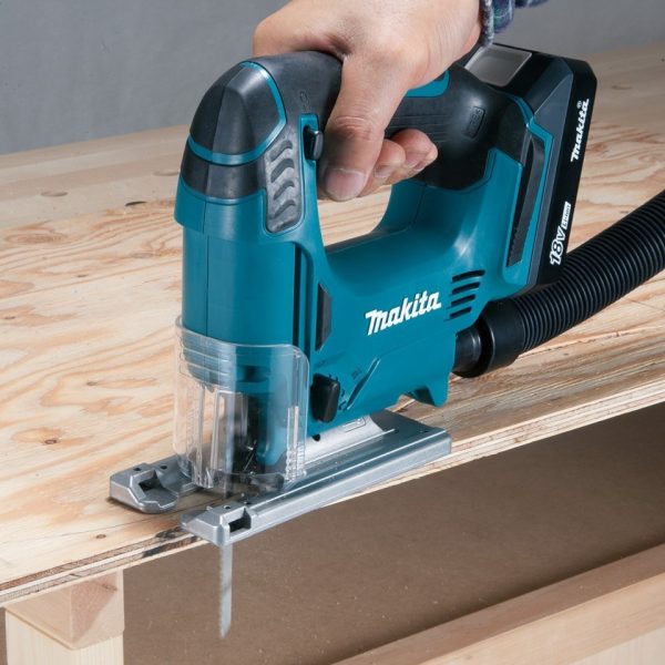Máy cưa lọng dùng pin Makita JV100DZ (không kèm pin sạc)