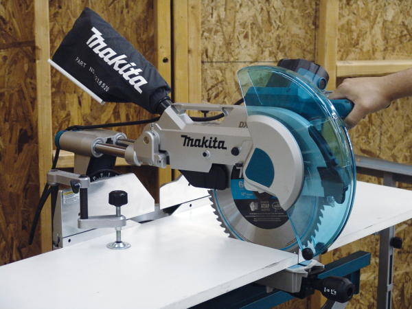 Máy cưa đa góc trượt Makita LS1216