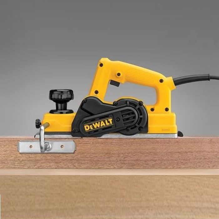 Máy bào cầm tay Dewalt D26676-B1 600W