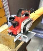Máy bào Maktec MT110