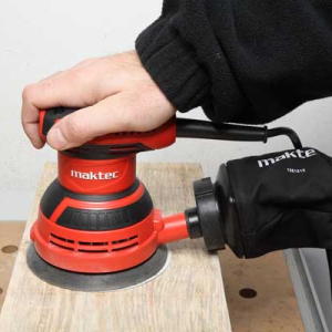 Máy chà nhám quỹ đạo tròn Makita MT924
